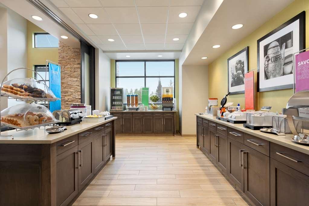 Hampton Inn & Suites سنوكوالمي المطعم الصورة